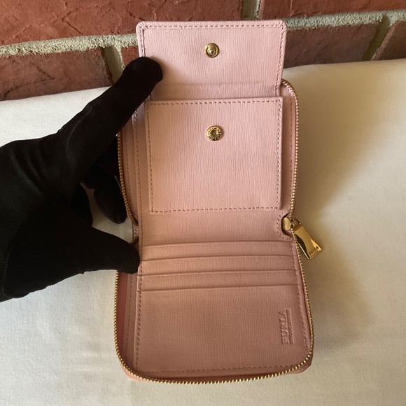 Furla Butterfly Small Zip Around Leather Wallet NWOT - Picture 8 of 14